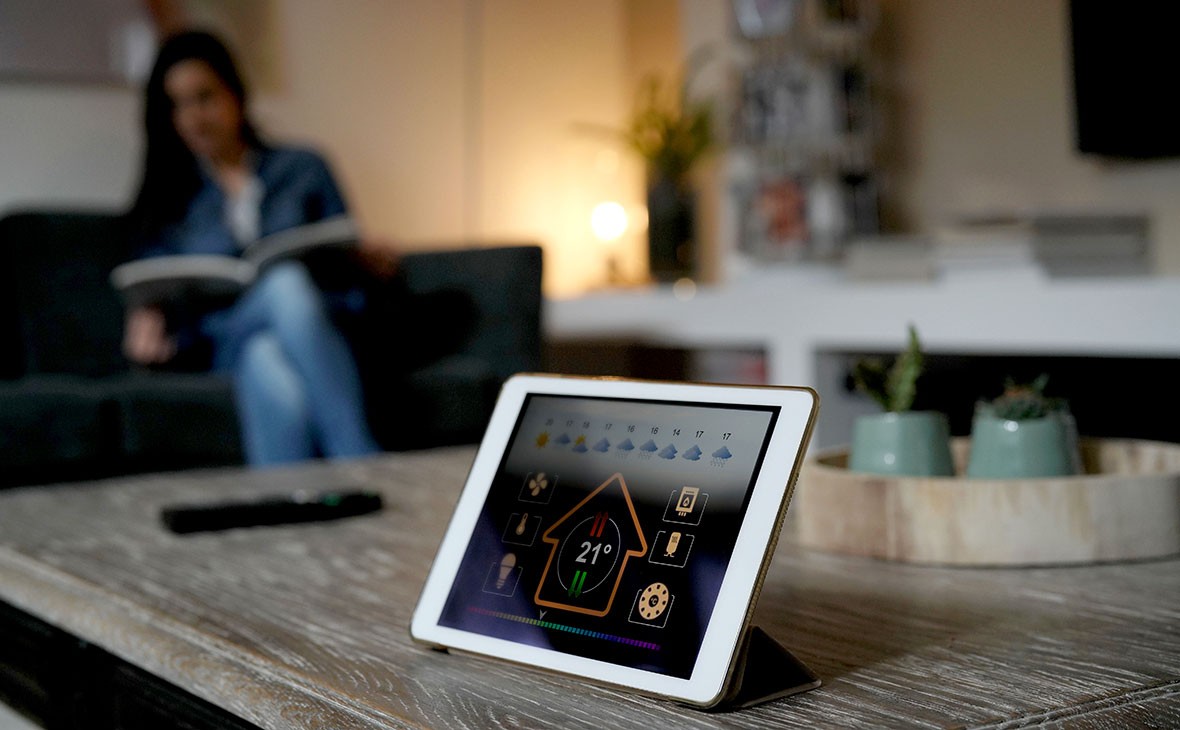 Smart Home – Fernsteuerung mit einem Tablet.
