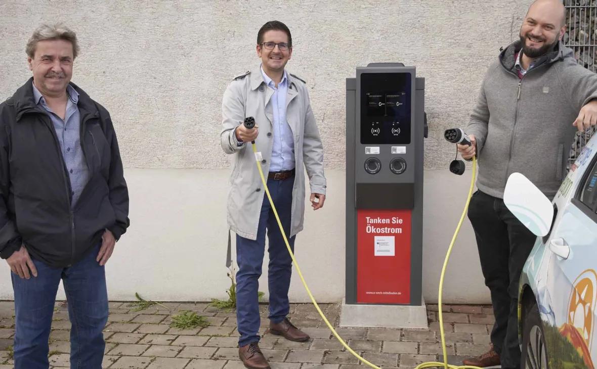 Erste gemeindeeigene E-Ladestation in Kappelrodeck im Betrieb