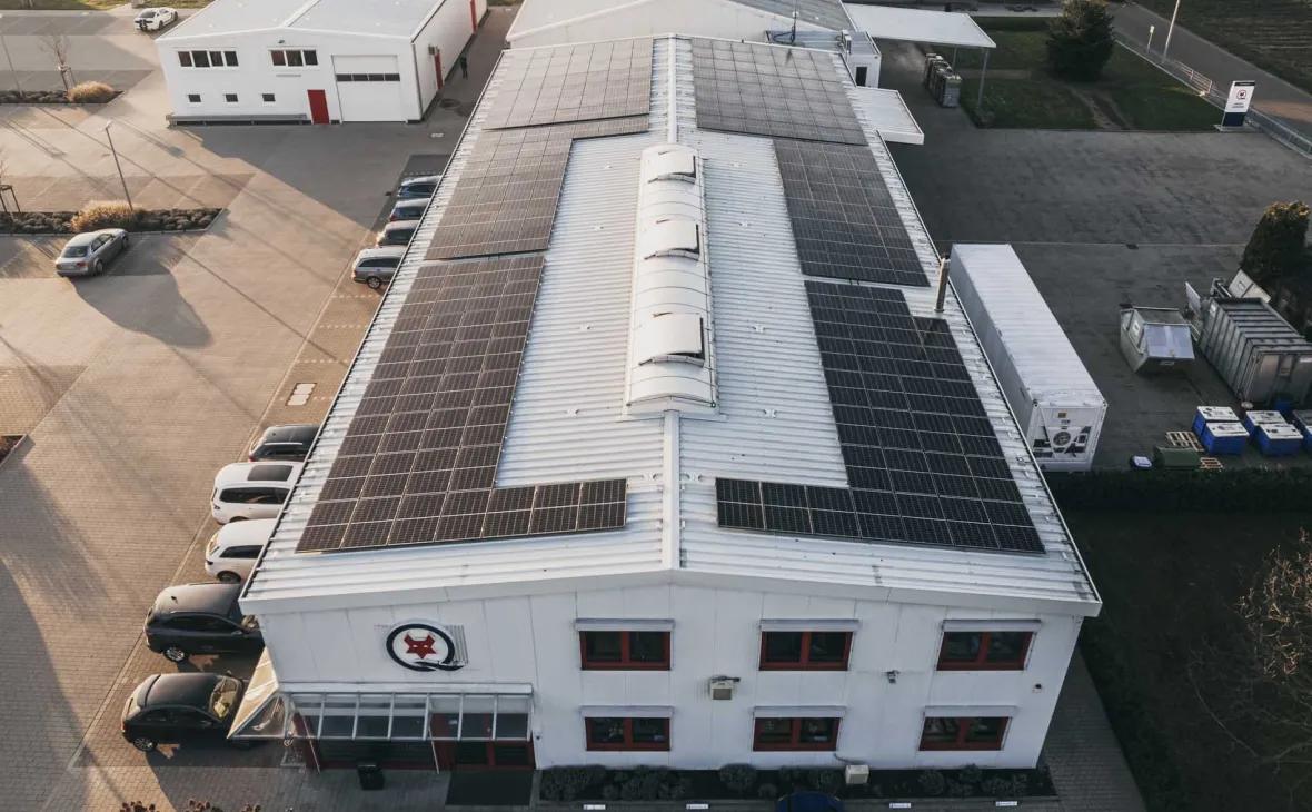 PV-Anlage Leitwerk © Dimitri Dell