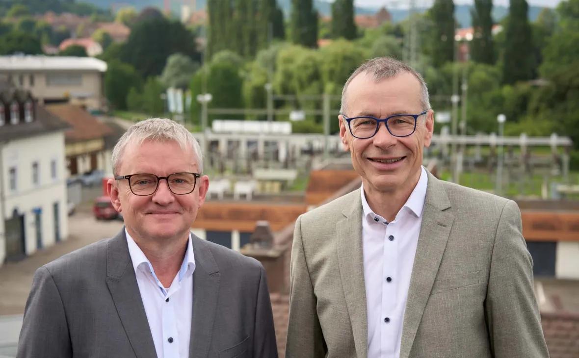 Bilden die Doppelspitze im E-Werk Mittelbaden: Martin Wenz (links), Finanzvorstand E-Werk Mittelbaden, und Bernhard Palm, Vorstandsvorsitzender E-Werk Mittelbaden