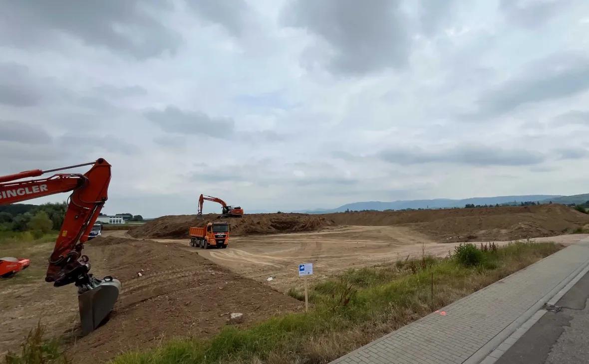 Auf dem „startkLahr Airport & Business Park Raum Lahr“ entsteht das neue Gebäude.