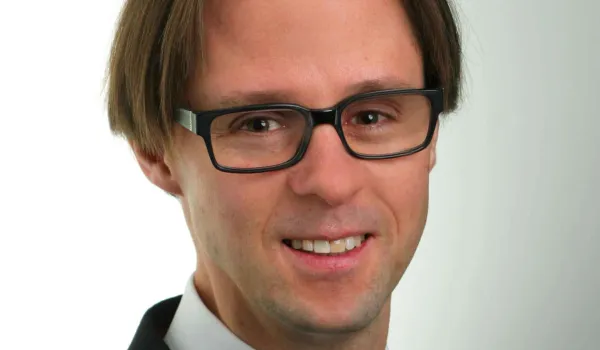 Dr. Wolfgang Bessler