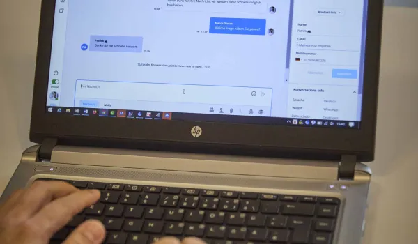 Chat-Funktion auf Notebook