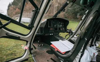 Ein Blick in den Helikopter © Dimitri Dell