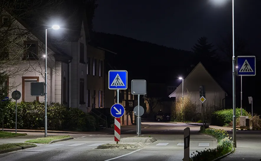 Straßenbeleuchtung-Fußgängerüberweg /Content-Slider